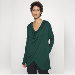 Athleta Purana hooded Wrap sweatshirt
